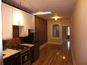 Rented by Joel Weisz, LREB