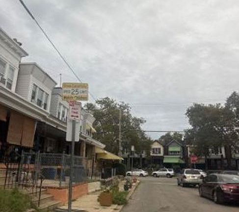 Exterior Neighborhood (street photo)