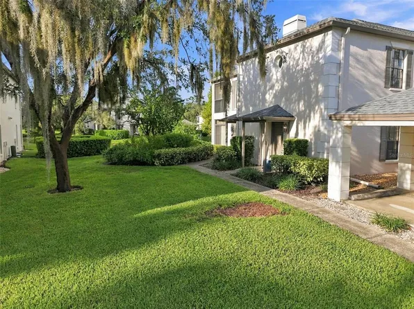 13036 VILLAGE CHASE CIRCLE #13036, TAMPA, FL 33618