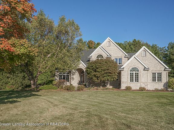 2nd image of 4610 Wellington Dr