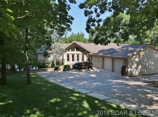 97 Dixon Dr, Lake Ozark, MO 65049