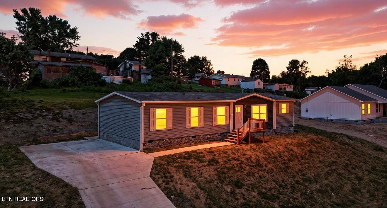 326 Wilson Hurst St, Tazewell, TN 37879 | Zillow