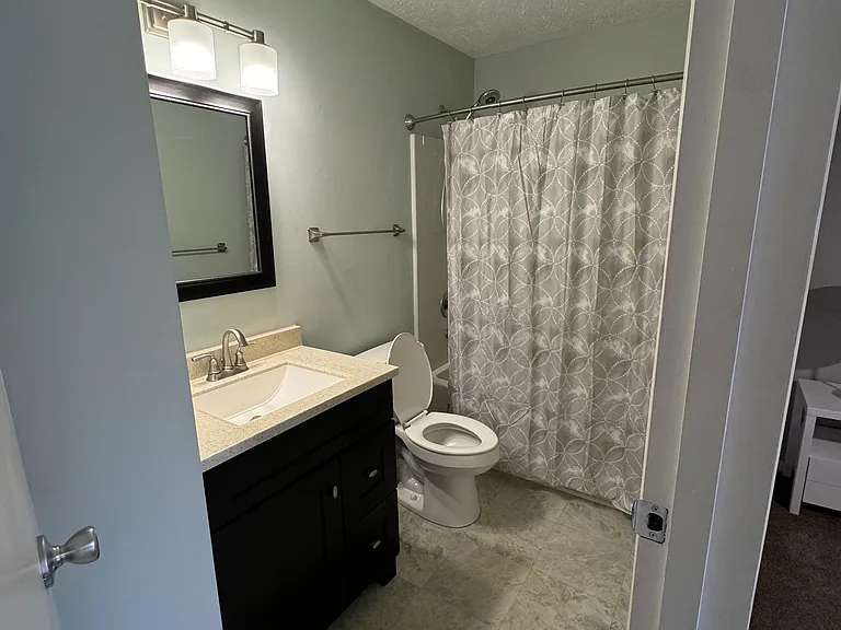 365 W Illinois Ave #20 — Photo 11