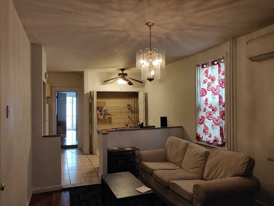 1st image of 2533 35th St APT 1