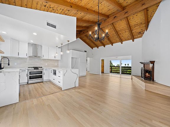 3rd image of 4528 Leata Ln
