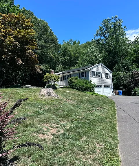 34 Maler Ave — Photo 8