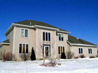 2913 Bobcat Trl NW, Prior Lake, MN 55372