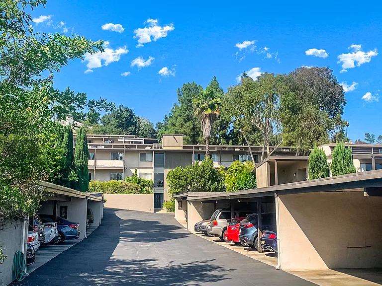 Annandale Terrace Apartments — Photo 21
