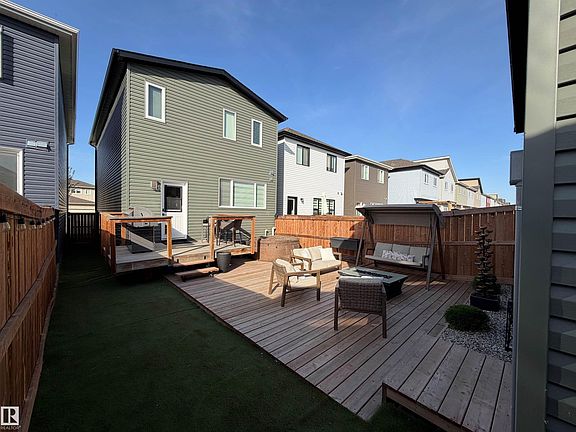 4th image of 595 Meadowview Dr