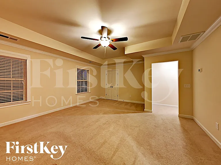 9952 Travertine Trl — Photo 11