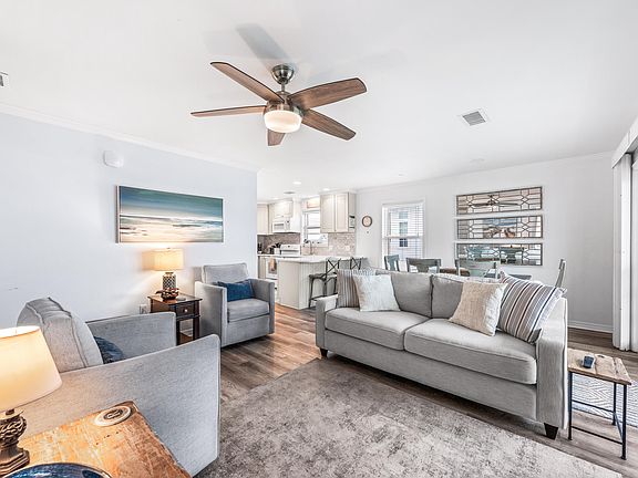 3rd image of 11 Beachside Dr #833
