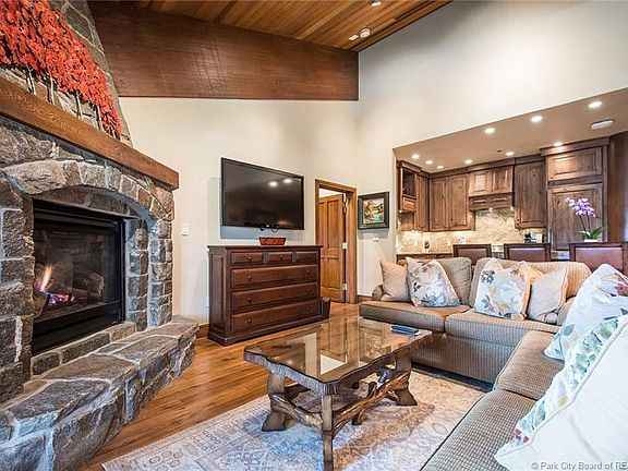 5th image of 7700 Stein Way #204