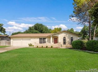 7003 Pepperwood St, Leon Valley, TX 78238