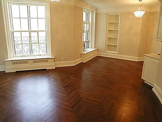 Sold by Verdi Square Realty | media 1