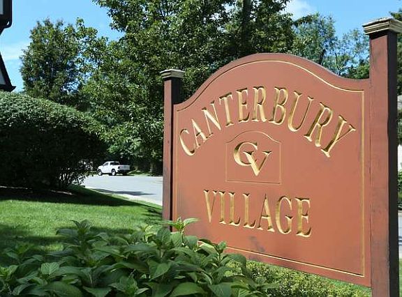 2nd image of 22 Canterbury Ln