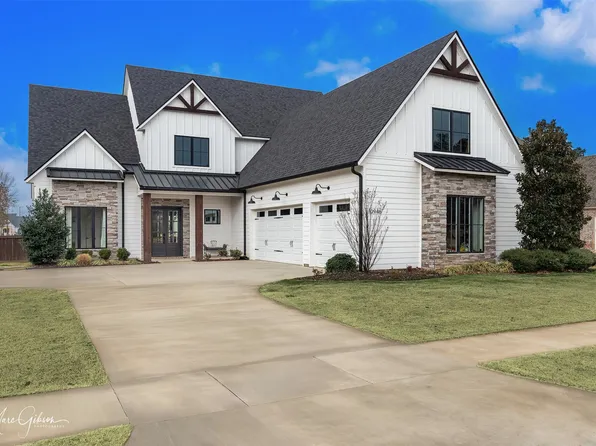 10946 Whispering Path Dr, Shreveport, LA 71106