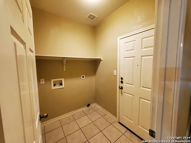 926 Misty Acres Dr — Photo 14
