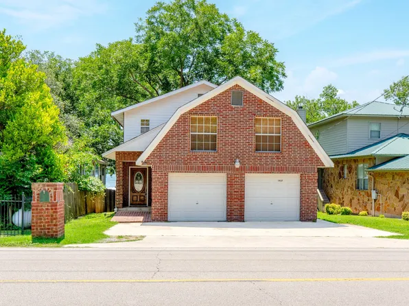 1437 E Lake Dr, Weatherford, TX 76087