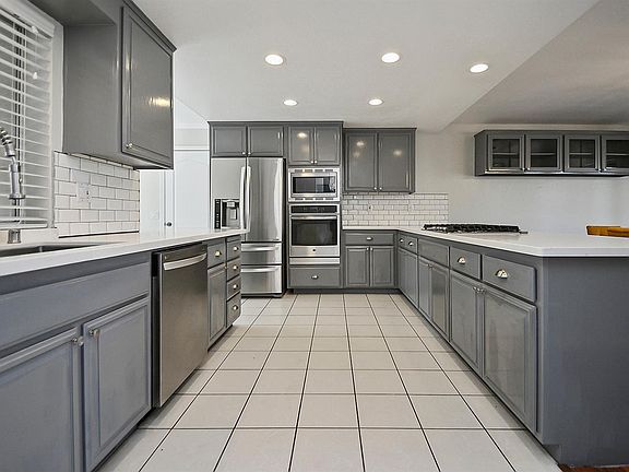 2nd image of 1609 Bonita Ct