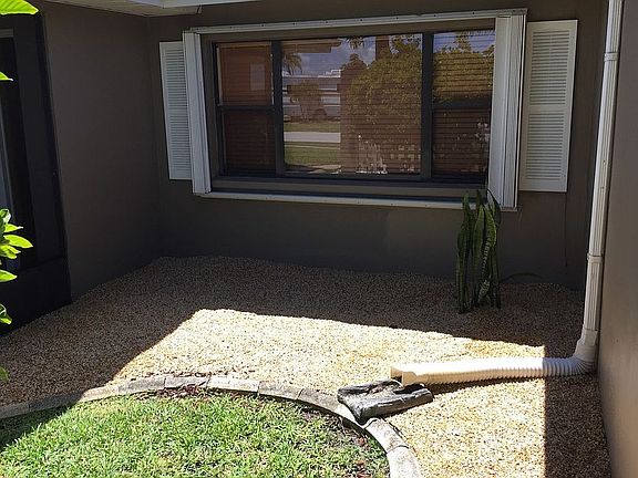 3rd image of 245 Diana Blvd