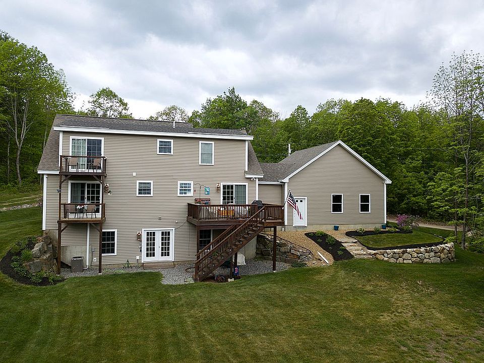 2nd image of 8 Grant Rd