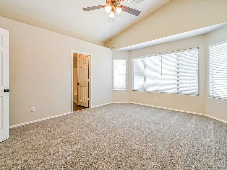 3854 W Carlos Ln — Photo 9