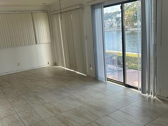 5th image of 5807 NW 85th Avenue