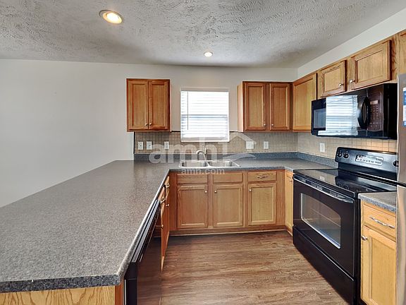 4th image of 1422 Destiny Dr