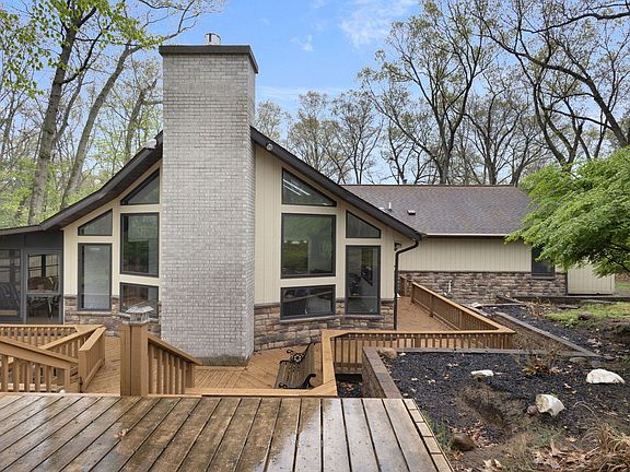 2nd image of 14458 Wolf Ln