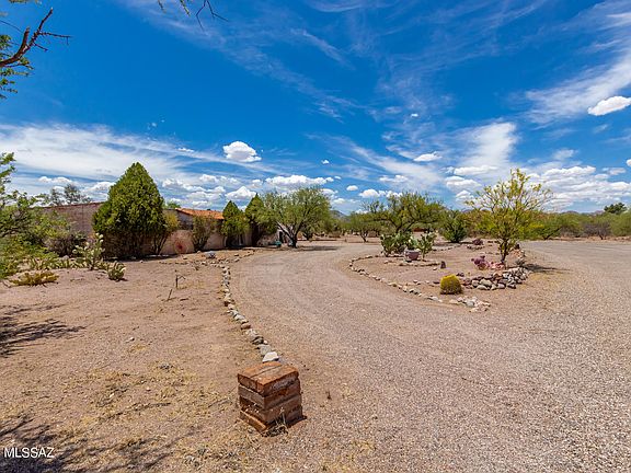 2nd image of 11 Camino Encanto