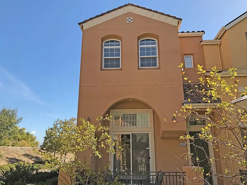 4483 Laird Cir
