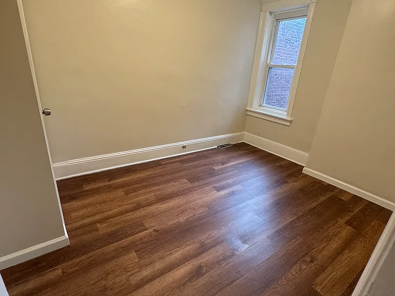 63 Asbury St — Photo 10