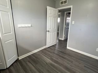 26892 Penn St, Inkster, MI 48141