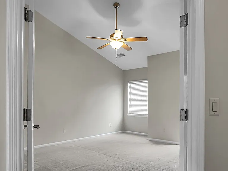 3274 Middleburry Ln — Photo 43
