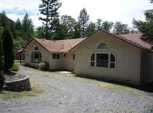 150 Forest Ln, Grants Pass, OR 97527
