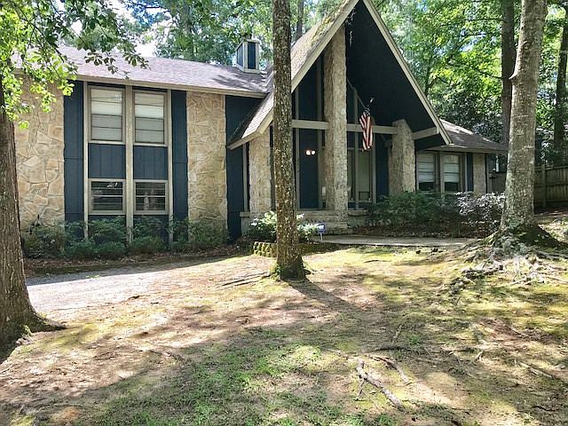 1st image of 2217 Yaupon Dr