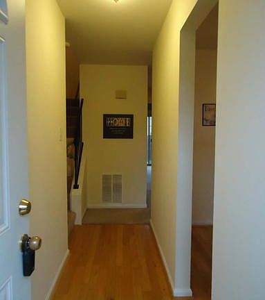 3rd image of 4645 Charlton Ct