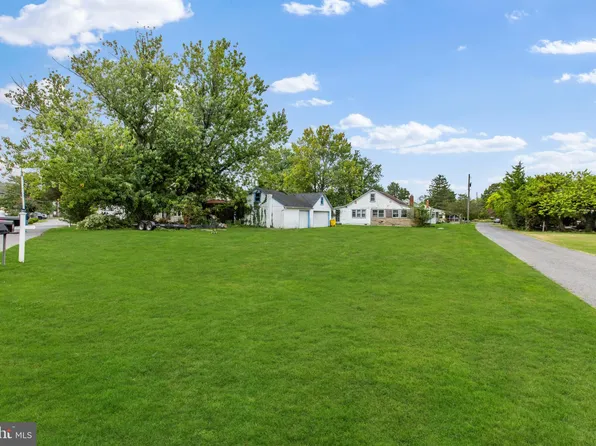 1409 Olive St, Edgewater, MD 21037