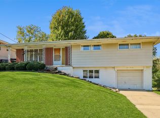 109 Walnut Dr, Newton, IA 50208