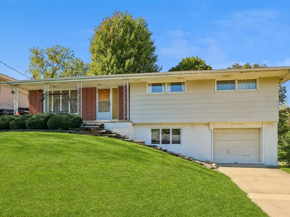 109 Walnut Dr, Newton, IA 50208