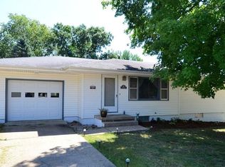 605 N 5th St, Carlisle, IA 50047