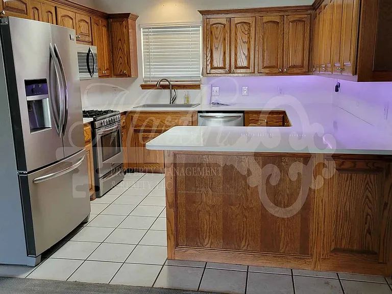 4303 N Bryan Ave — Photo 3