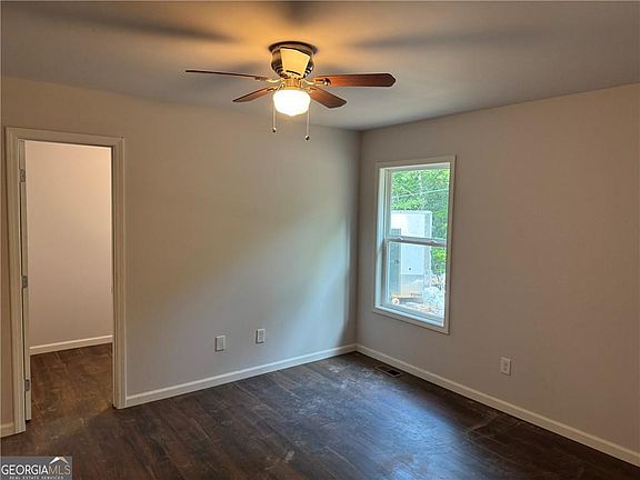 5th image of 139 Fairlane Dr