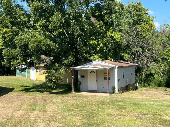 950A-950B Elm St, Batesville, AR 72501