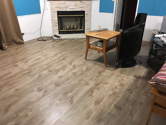5th image of 214 Dogwood St