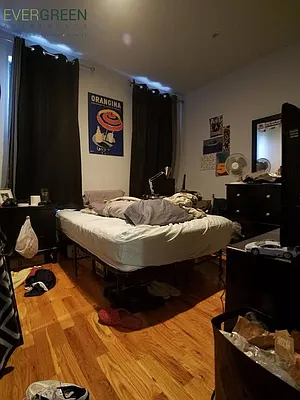 Rented by Evergreen Apartments BK | media 53