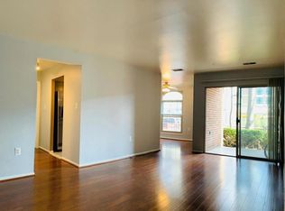 3372 Woodburn Rd APT 14, Annandale, VA 22003