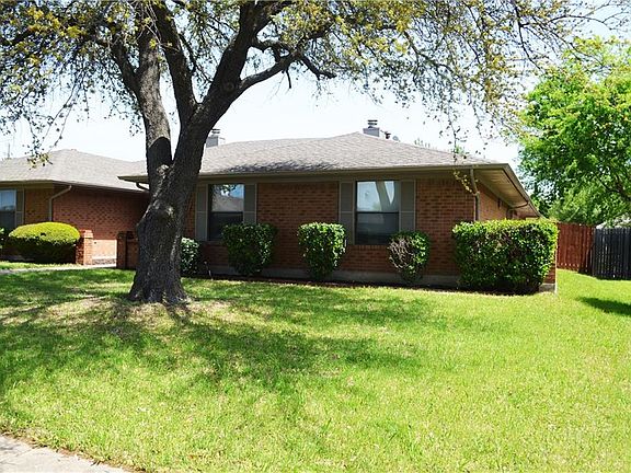 2nd image of 1446 Pinnacle Peak Dr