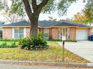 508 Portage Ln, Friendswood, TX 77546