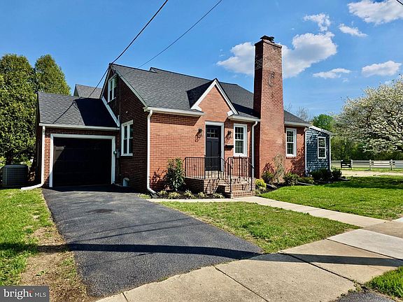 2nd image of 123 Ridley Dr